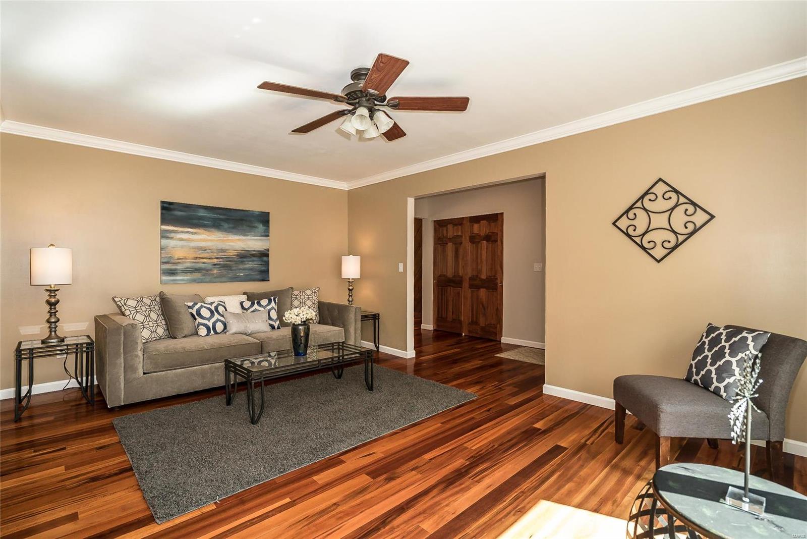 15433 Clover Ridge Drive Chesterfield, MO 63017 - Photo 5 of 37 Gallery Image 5