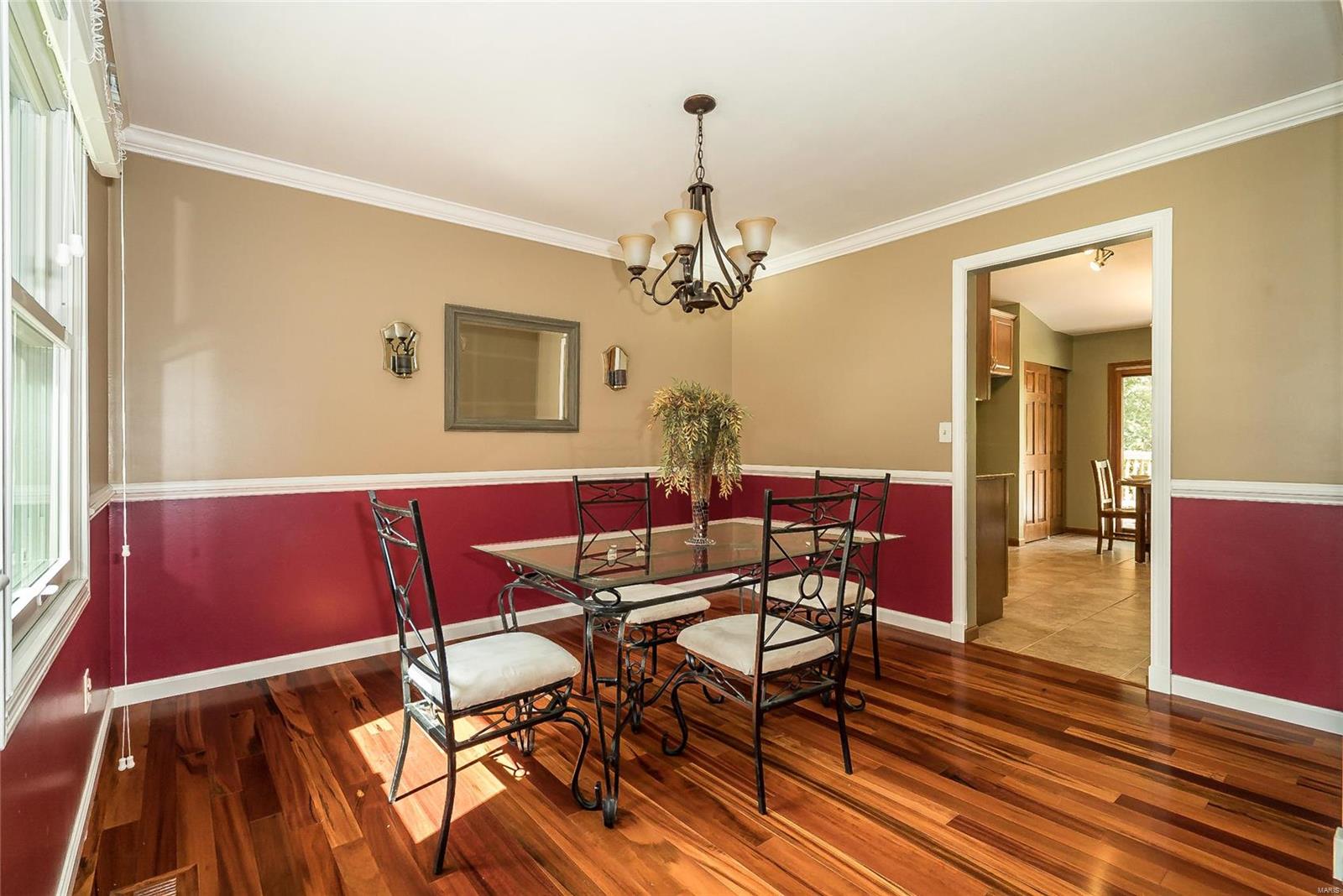 15433 Clover Ridge Drive Chesterfield, MO 63017 - Photo 8 of 37 Gallery Image 8