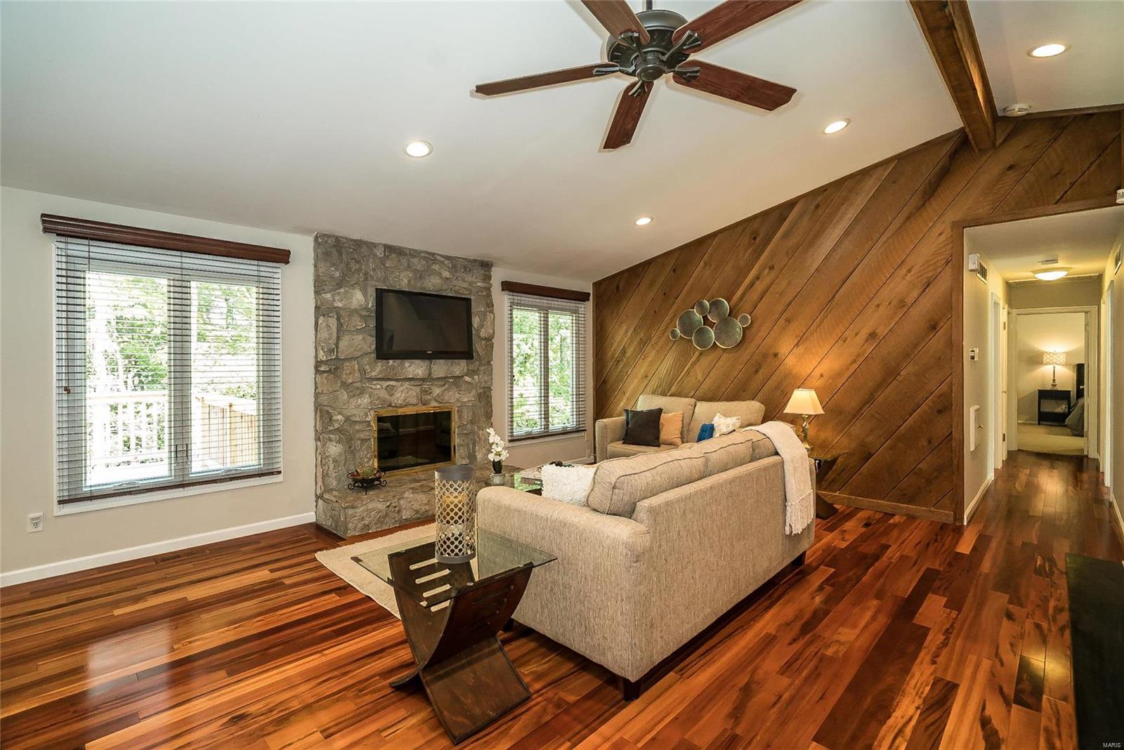 15433 Clover Ridge Drive Chesterfield, MO 63017 - Photo 10 of 37 Gallery Image 10