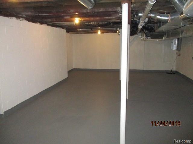 43551 Arkona Road New Boston, MI 48164 - Photo 22 of 23 IMG_0803.JPG