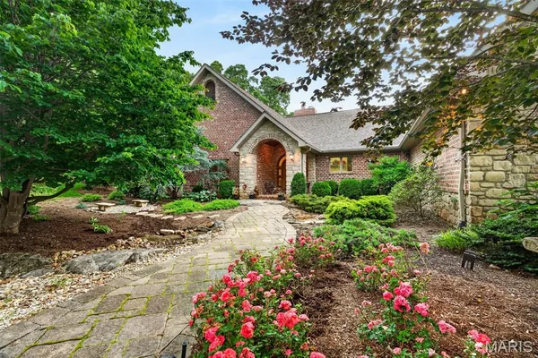$925,000 | 11445 Casa Nella Montagna, Marthasville, MO 63357