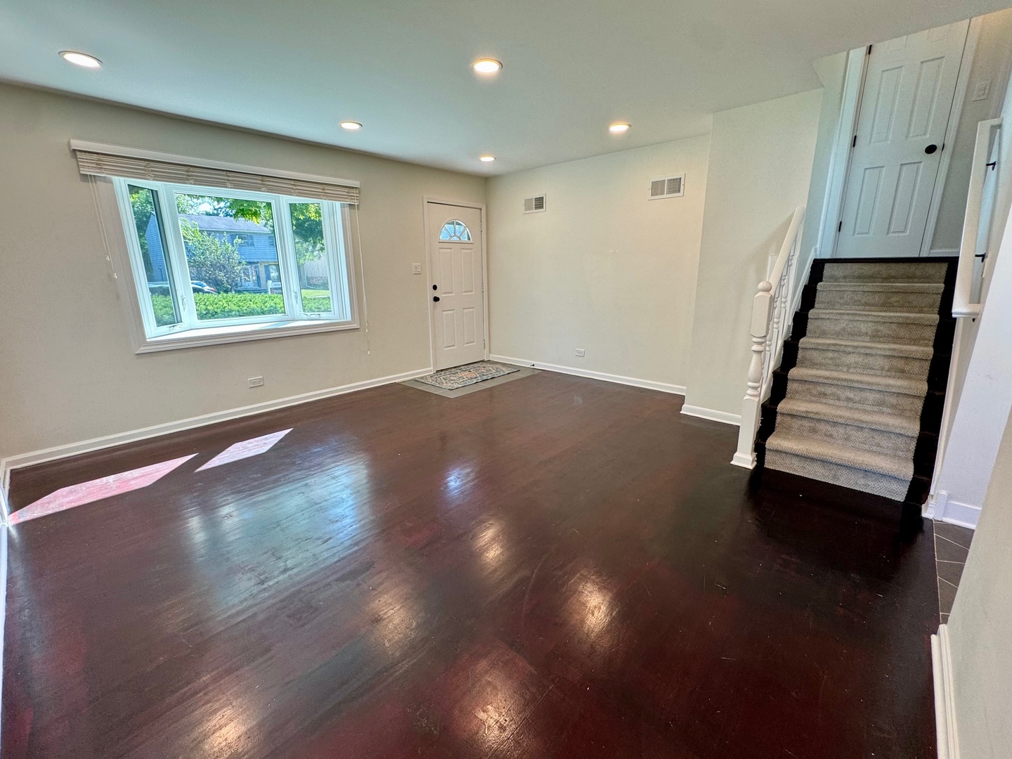 860 Spring Road Elmhurst, IL 60126 - Photo 11 of 20