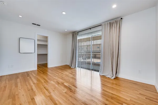 $1,825 | 4616 West Lovers Lane, Unit 208, Dallas, TX 75209