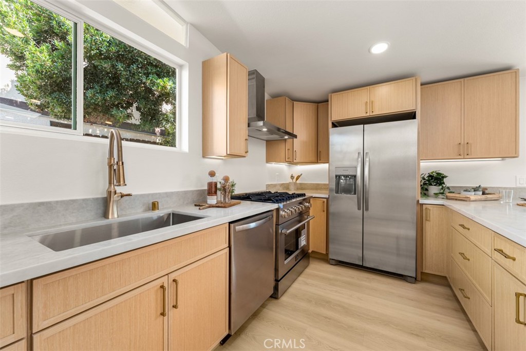 13817 Tobiasson Road Poway, CA 92064 - Photo 15 of 39 Gallery Image 15