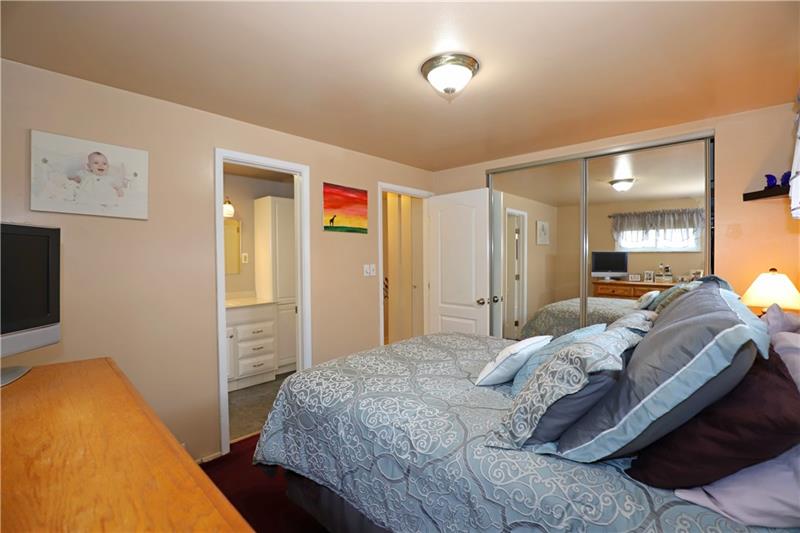 921 Colonial Manor Road North Huntingdon, PA 15642 - Photo 12 of 25 Gallery Image 12
