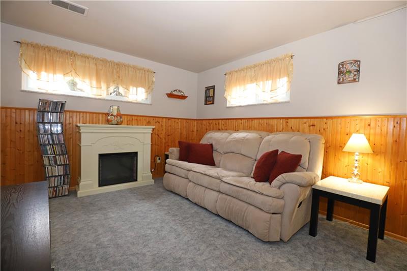 921 Colonial Manor Road North Huntingdon, PA 15642 - Photo 16 of 25 Gallery Image 16