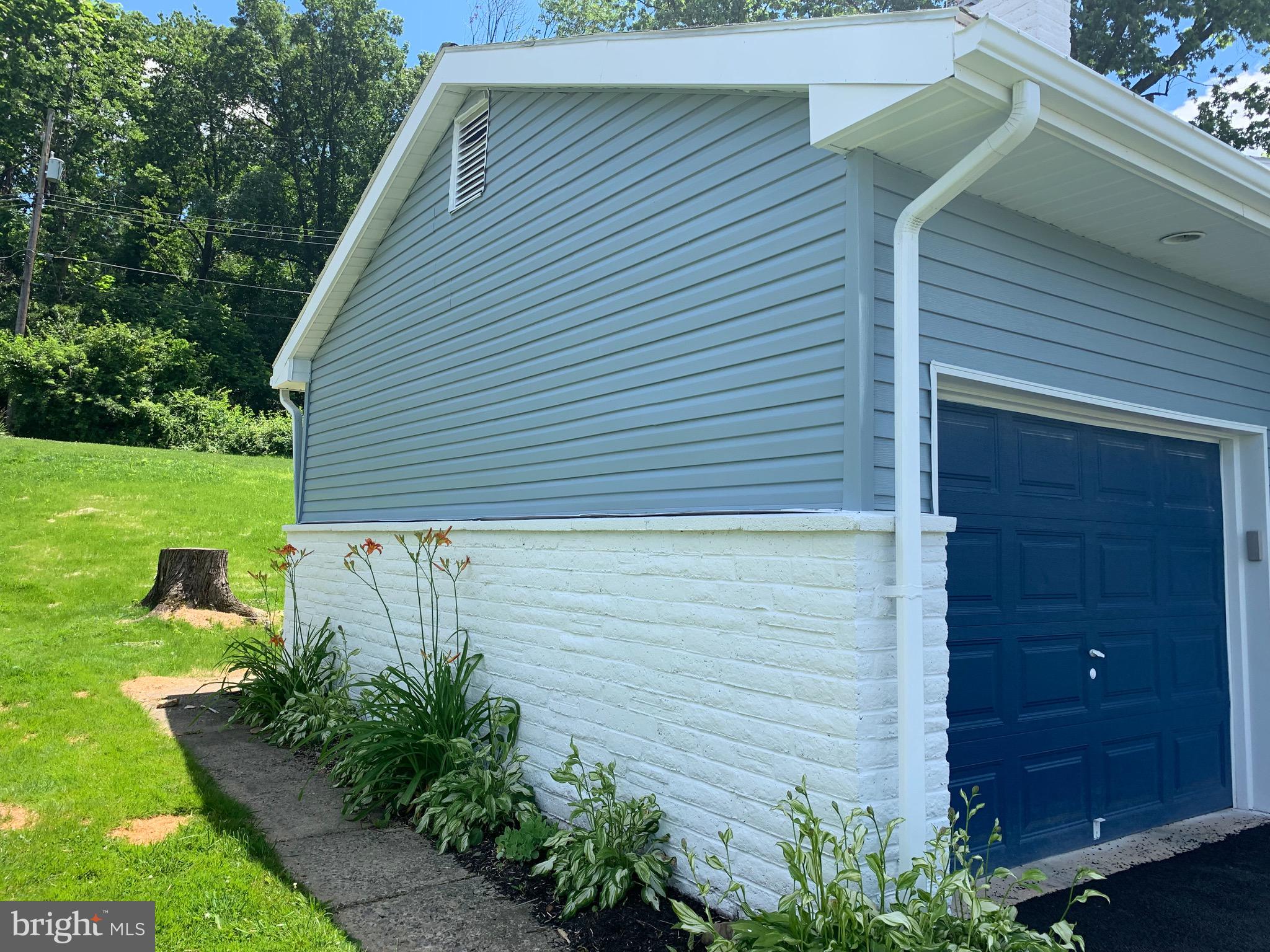 2307 Alsace Road Reading, PA 19604 - Photo 4 of 59