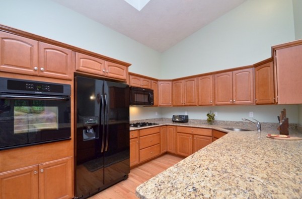 19 Village Road, Unit 19 Paxton, MA 01612 - Photo 2 of 21 Gallery Image 2