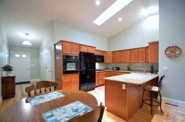 19 Village Road, Unit 19 Paxton, MA 01612 - Photo 5 of 21 Gallery Image 5
