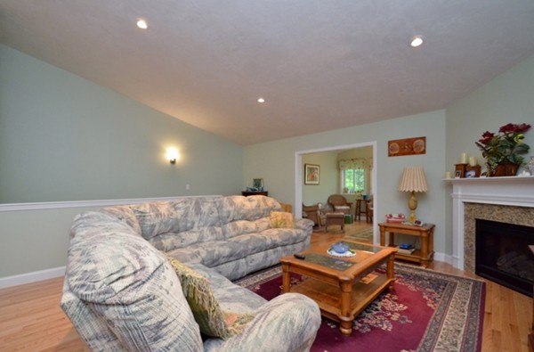 19 Village Road, Unit 19 Paxton, MA 01612 - Photo 7 of 21 Gallery Image 7