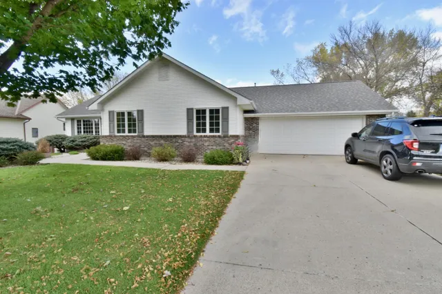 $365,000 | 712 23rd Street Southeast, Willmar, MN 56201