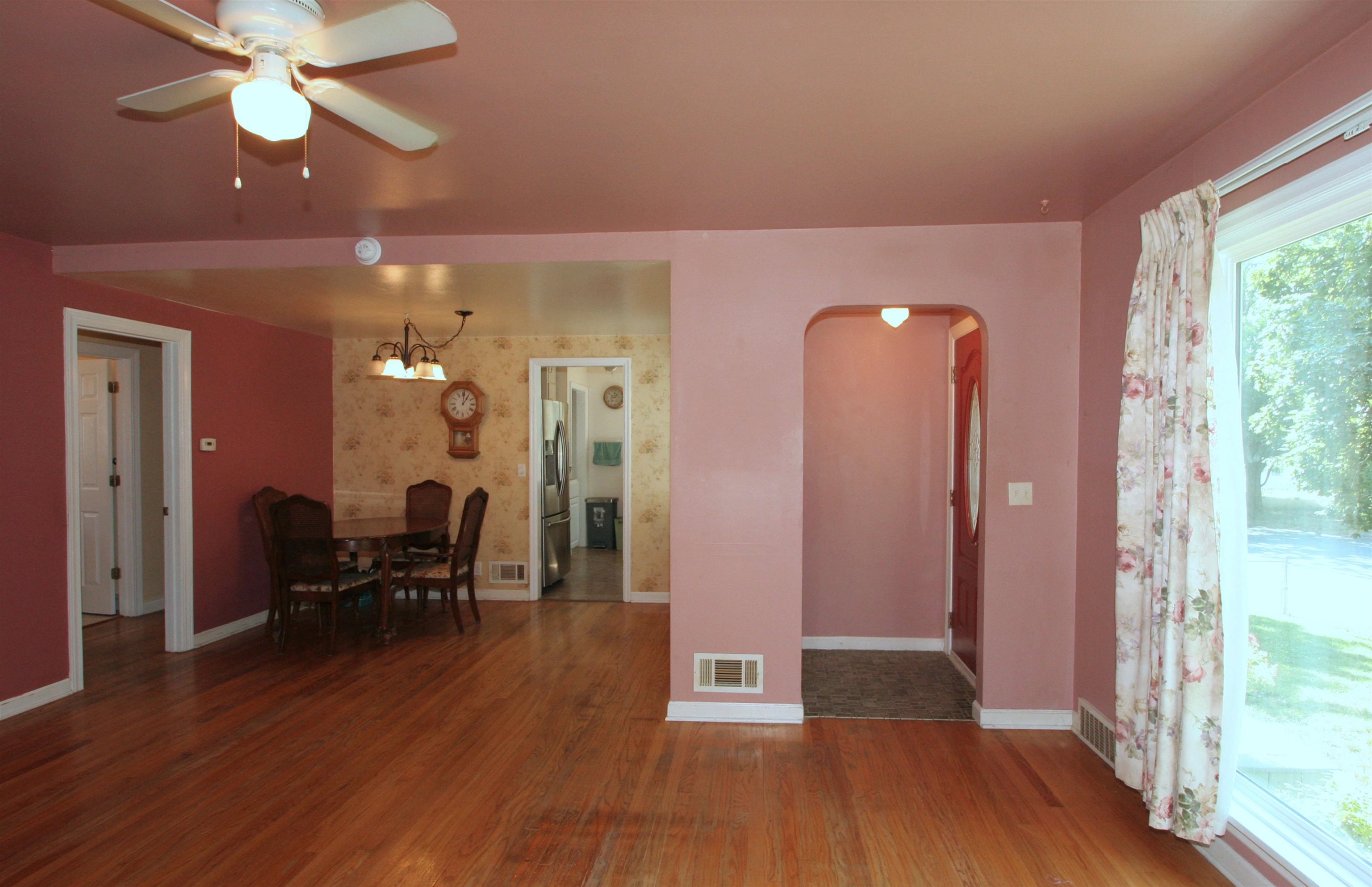 4302 North Cedar Street Spokane, WA 99205 - Photo 3 of 50