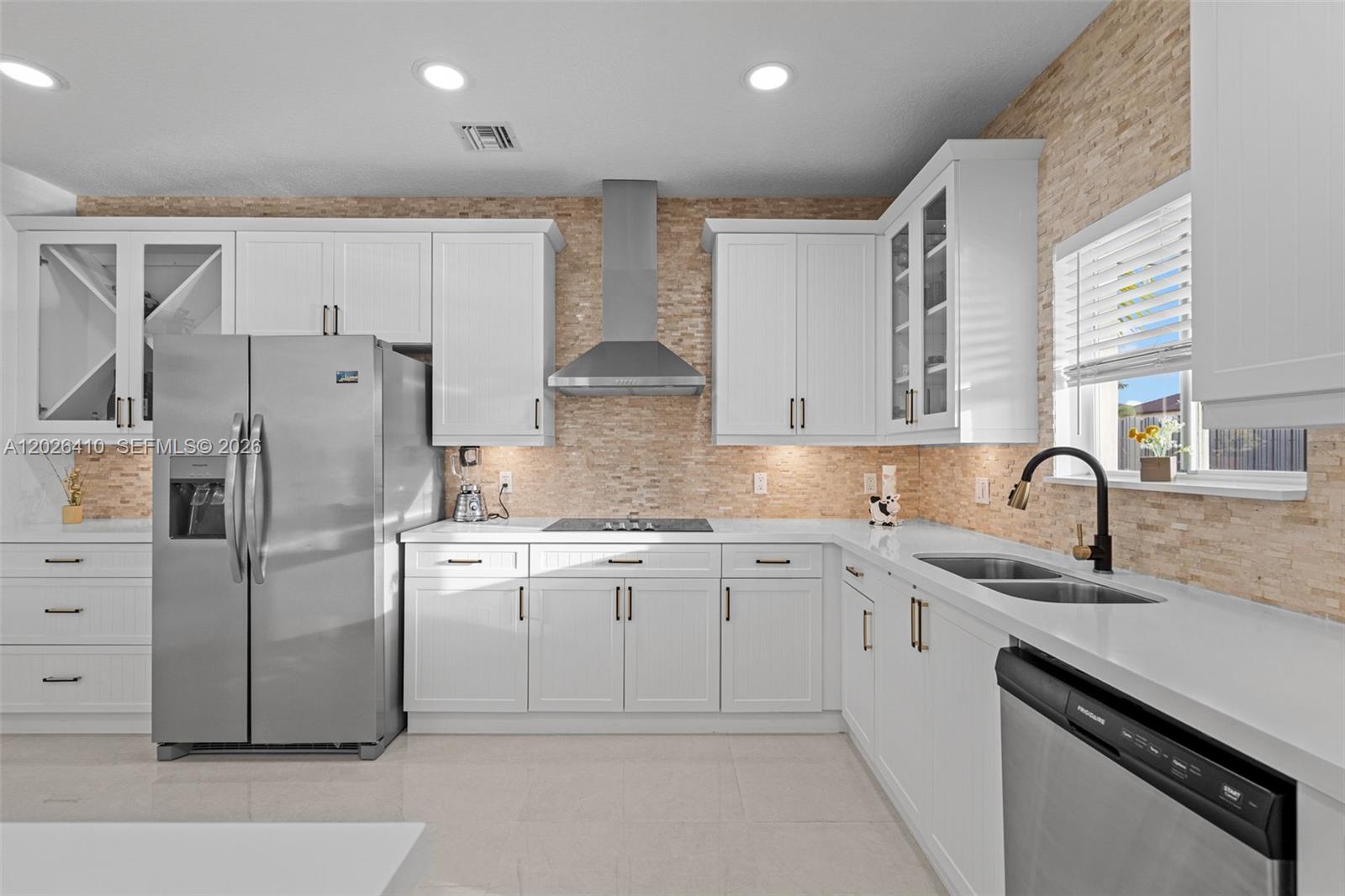1680 Southwest 154th Path Miami, FL 33185 - Photo 15 of 51