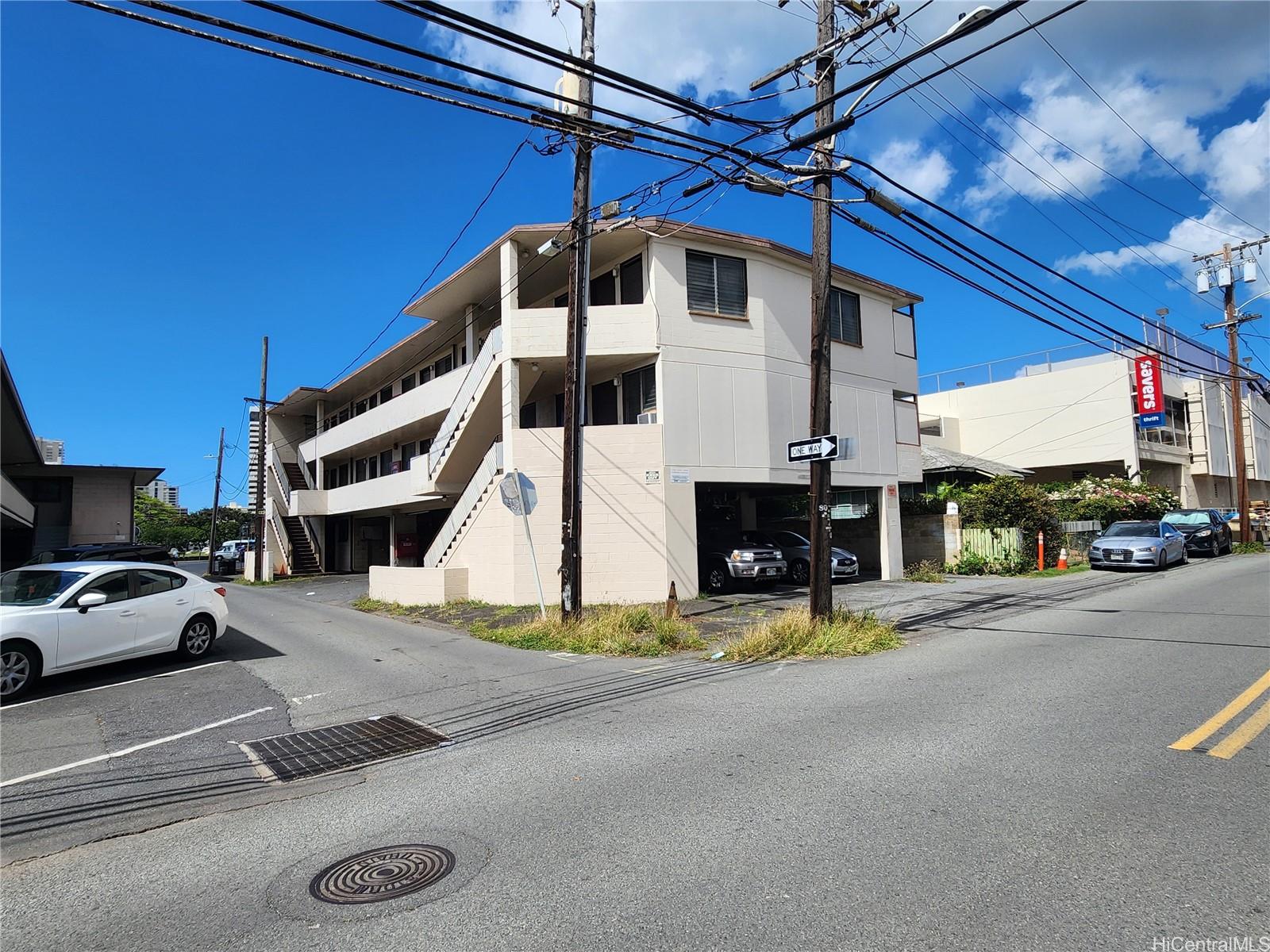 2241 Young Street, Unit 4 Honolulu, HI 96826 - Photo 2 of 7