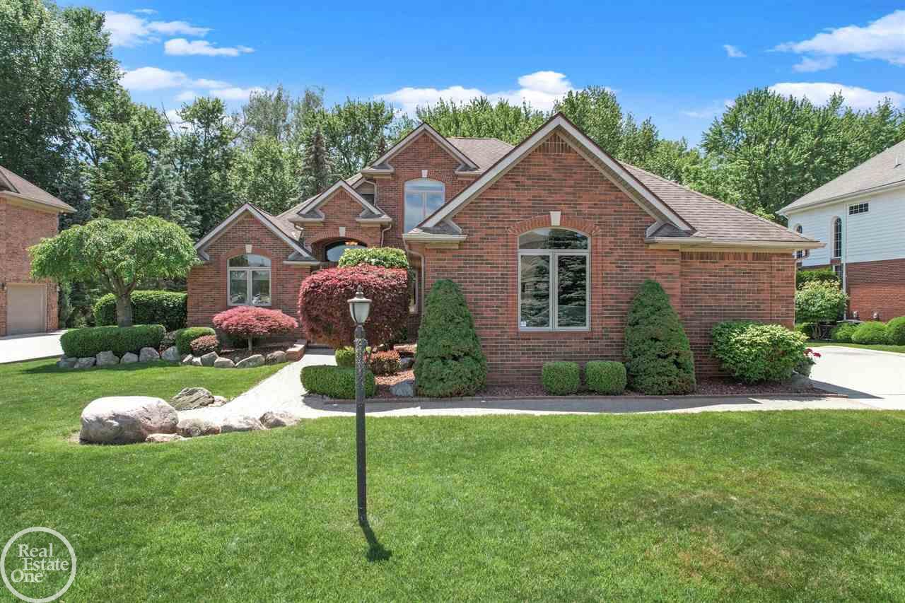 49446 Compass Point Drive Chesterfield, MI 48047 - Photo 1 of 50