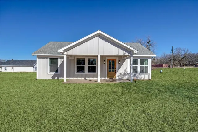 $225,000 | 222 West Cardinal Street, Ector, TX 75439