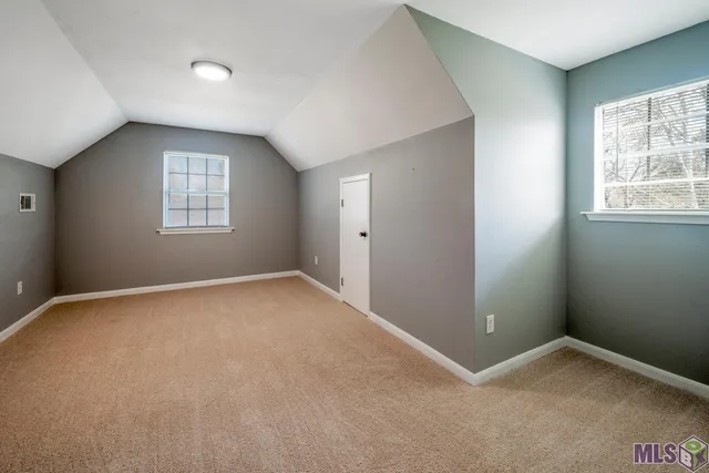 $249,900 | 919 Willow Brook Avenue, Denham Springs, LA 70726