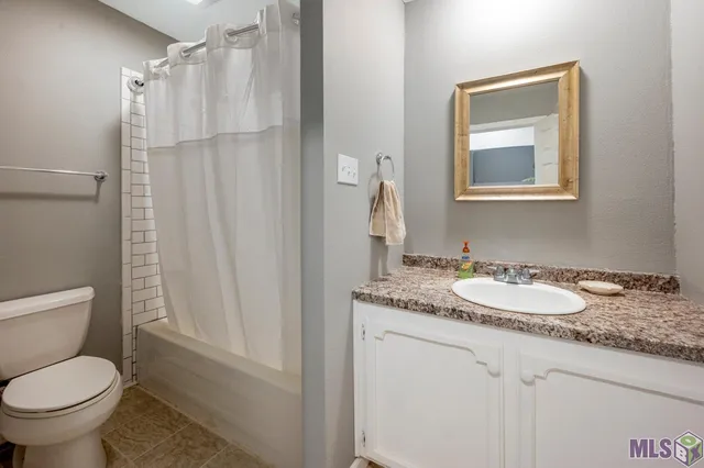 $249,900 | 919 Willow Brook Avenue, Denham Springs, LA 70726