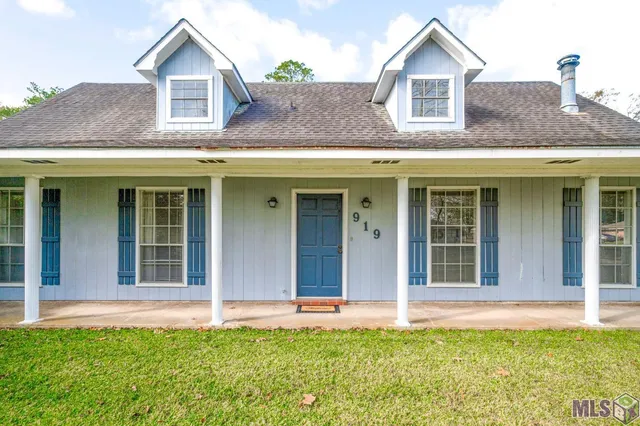 $249,900 | 919 Willow Brook Avenue, Denham Springs, LA 70726