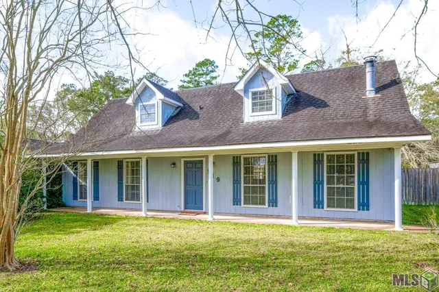 $249,900 | 919 Willow Brook Avenue, Denham Springs, LA 70726