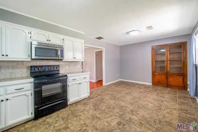 $249,900 | 919 Willow Brook Avenue, Denham Springs, LA 70726