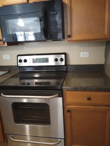 $134,500 | 4314 West Shamrock Lane, Unit 1D, McHenry, IL 60050