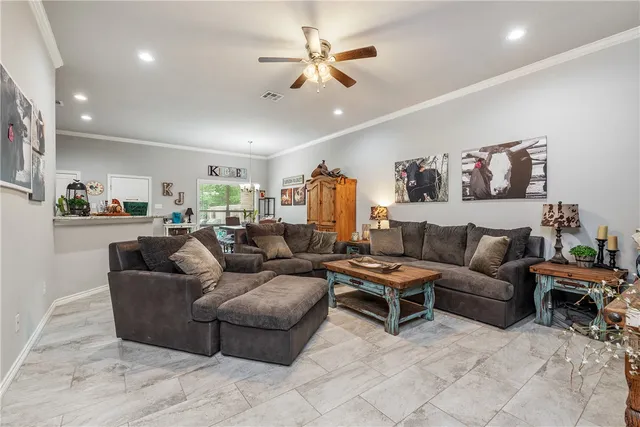 $2,185 | 4011 Golden Eagle Drive, Unit B, Bryan, TX 77808