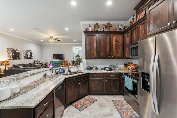 $2,125 | 4011 Golden Eagle Drive, Unit B, Bryan, TX 77808