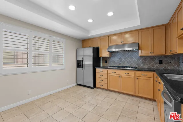 $5,750 | 13044 Mindanao Way, Unit 5, Marina del Rey, CA 90292