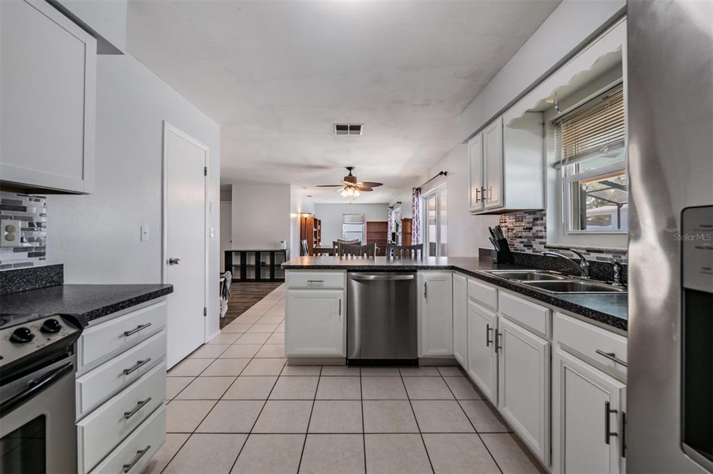 11224 Sheffield Road Spring Hill, FL 34608 - Photo 10 of 34 Gallery Image 10