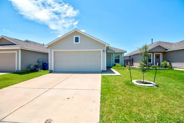 $1,700 | 1623 Daunton Drive, Crandall, TX 75114