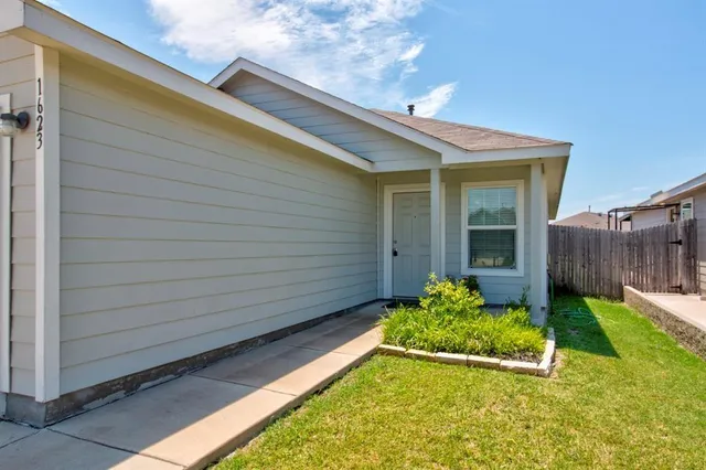 $1,700 | 1623 Daunton Drive, Crandall, TX 75114