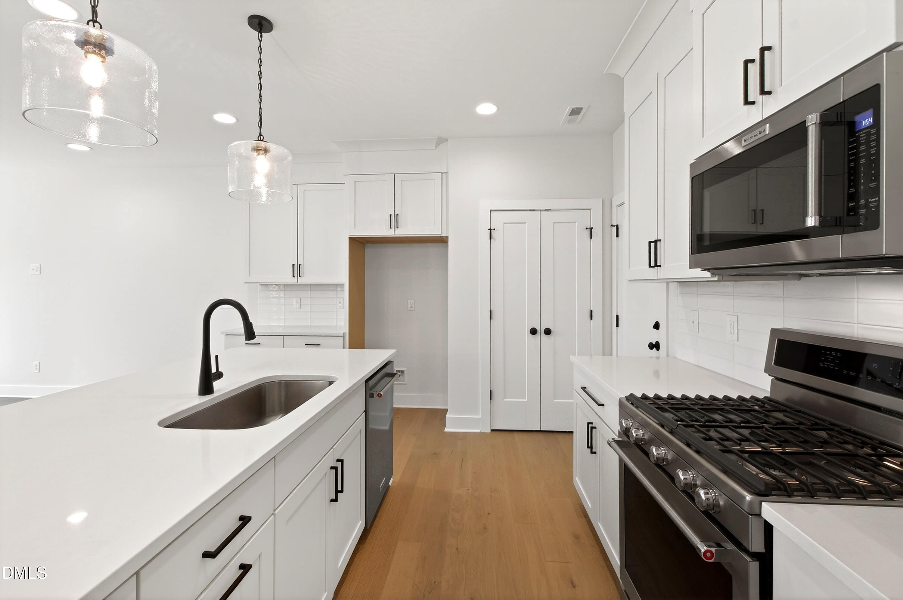 976 Double Helix Road Apex, NC 27523 - Photo 9 of 50 976 Helix (16)