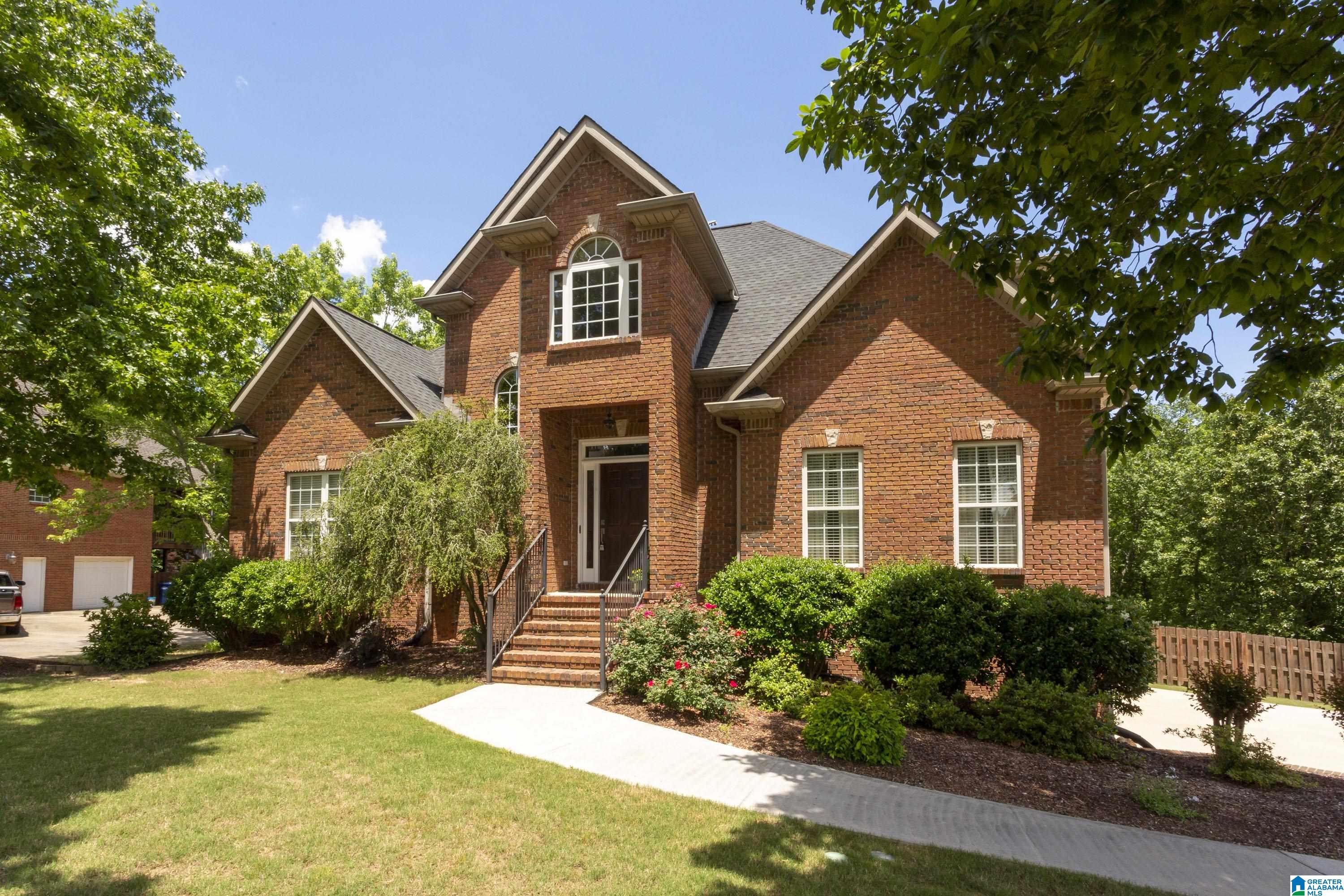 2149 North Grande View Lane Alabaster, AL 35114 - Photo 2 of 32