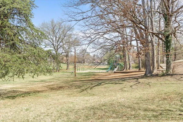 $1,695 | 1868 Carlton Road Southwest, Roanoke, VA 24015