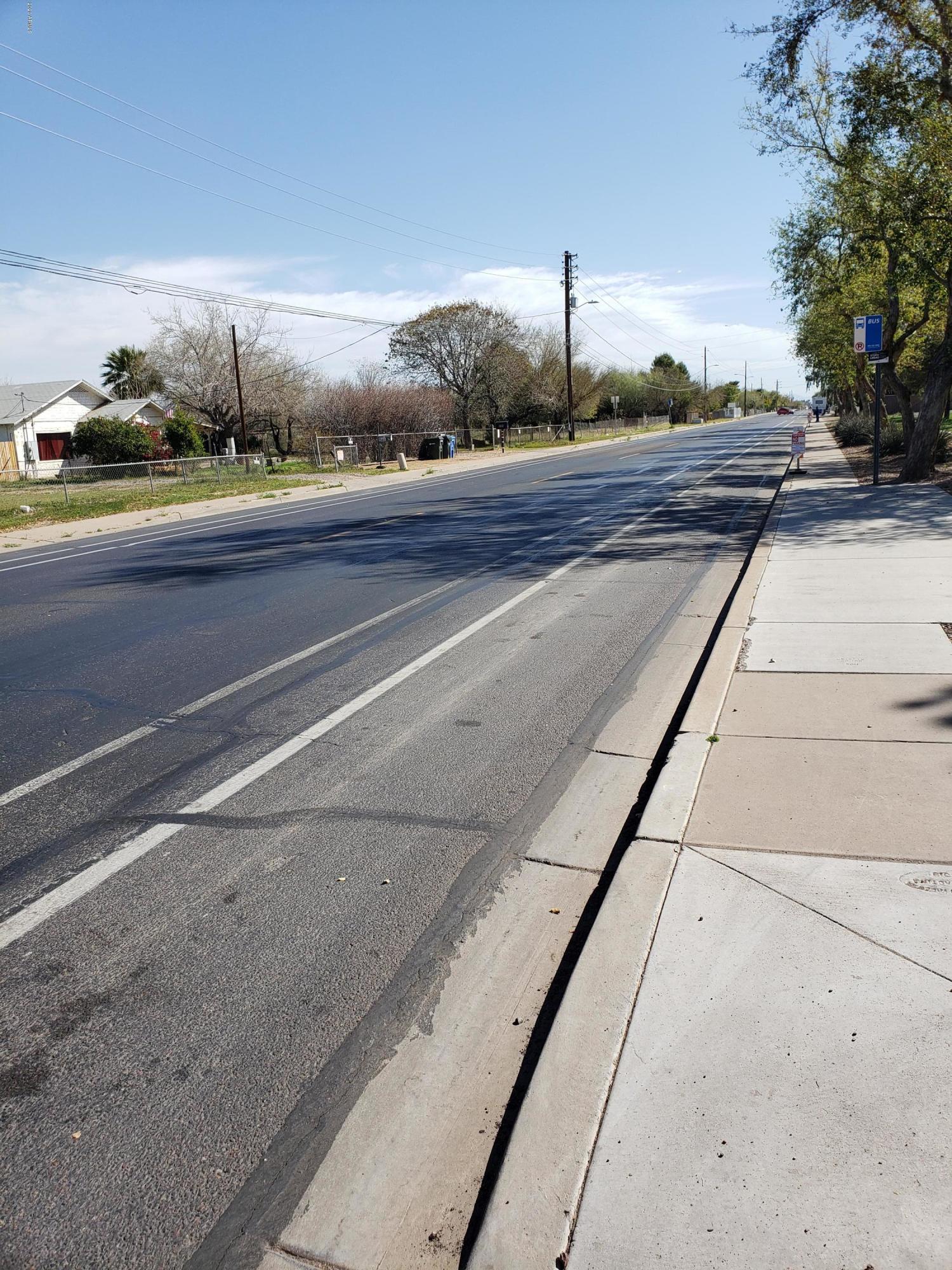 1204 East Roeser Road Phoenix, AZ 85040 - Photo 5 of 10 Looking East Down Roeser