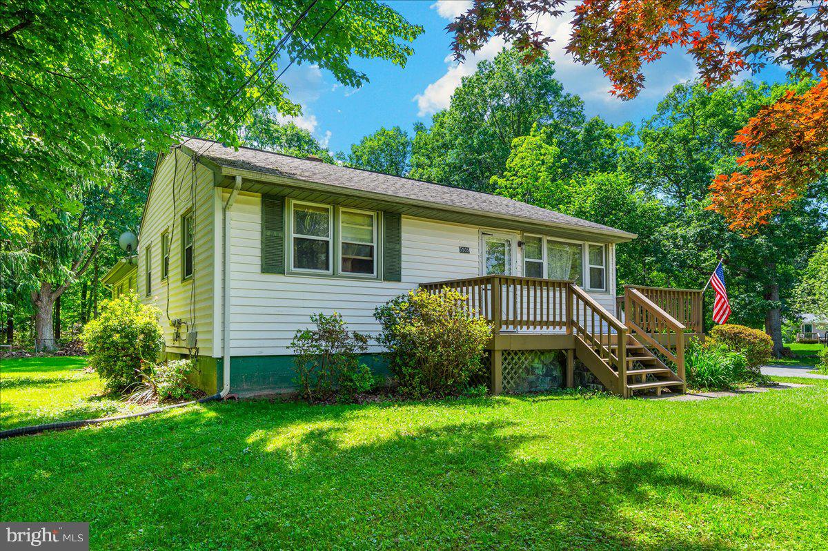 6109 Ford Road Frederick, MD 21702 - Photo 54 of 59 front view of a house with a yard