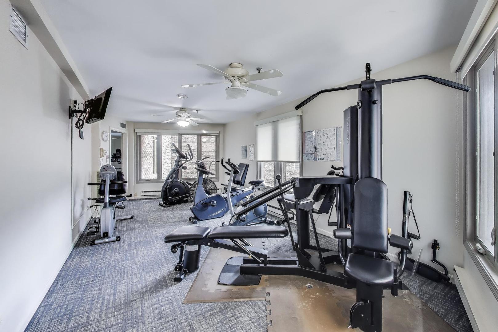 1220 Rudolph Drive, Unit 5B Northbrook, IL 60062 - Photo 18 of 31 Gallery Image 18