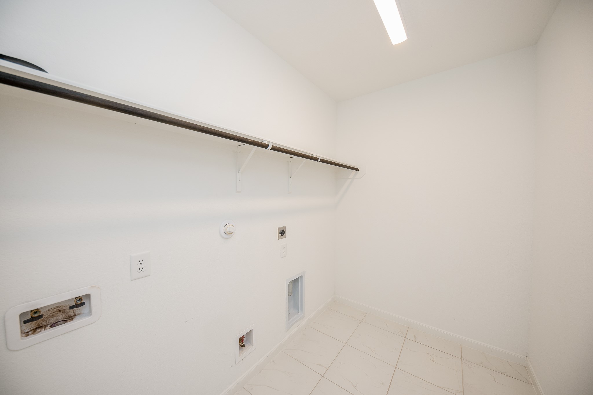 42514 Summer Crst Road Magnolia, TX 77354 - Photo 42 of 50 a view of closet