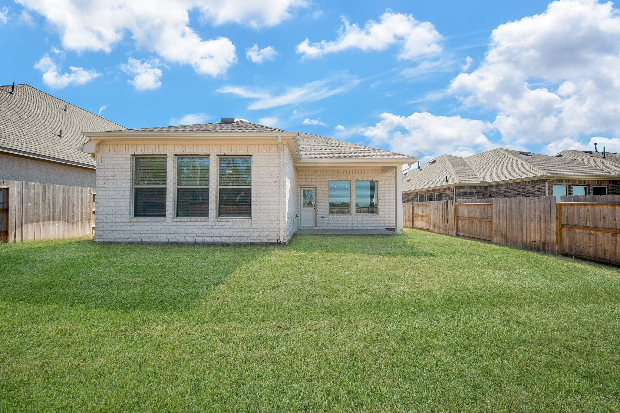 42514 Summer Crst Road Magnolia, TX 77354 - Photo 50 of 50 a view of a house with backyard and garden