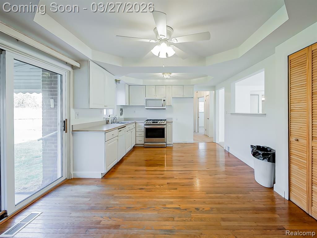 29277 Merrick Avenue Warren, MI 48092 - Photo 7 of 22