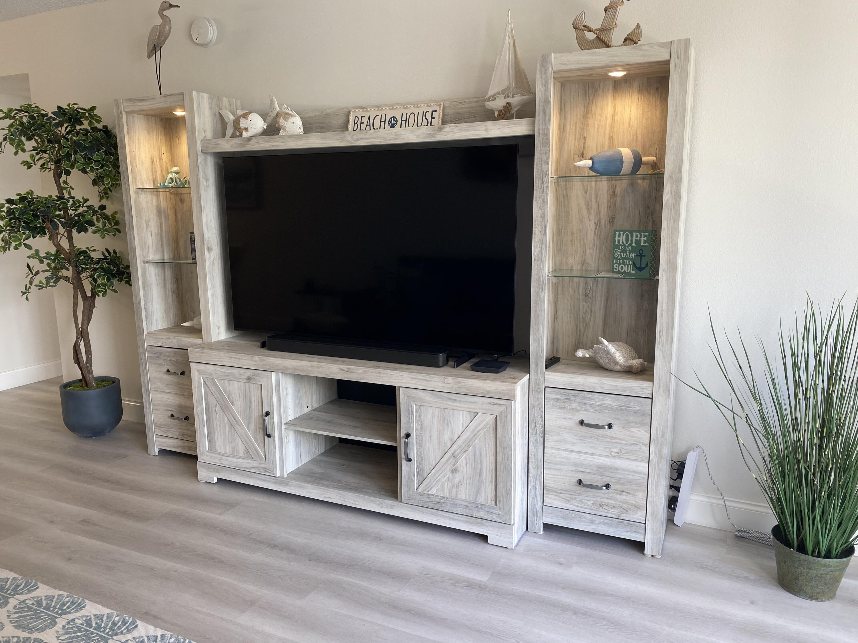 8 Royal Palm Way, Unit 107 Boca Raton, FL 33432 - Photo 16 of 75 New 65" Samsung TV