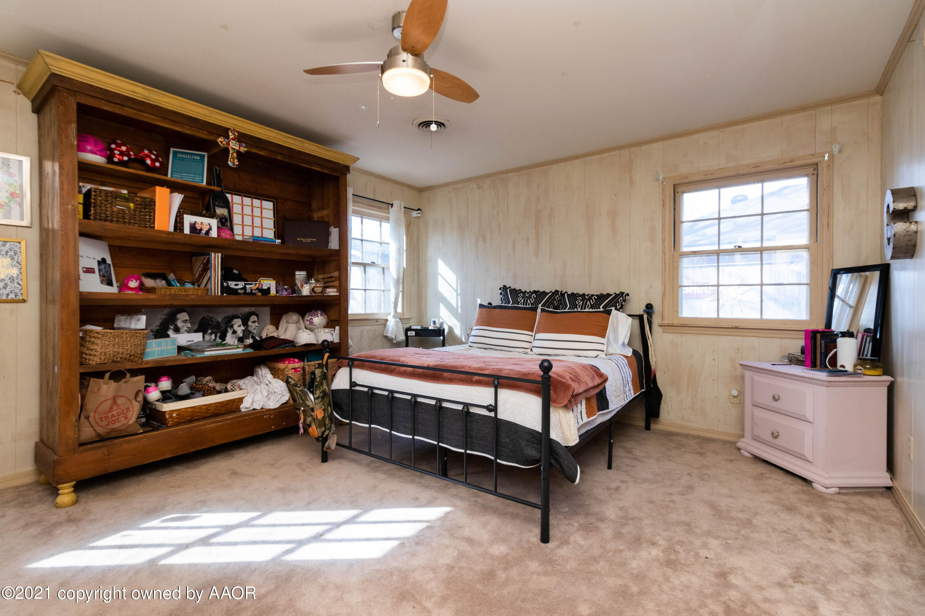 6213 Gainsborough Road Amarillo, TX 79106 - Photo 21 of 41 023