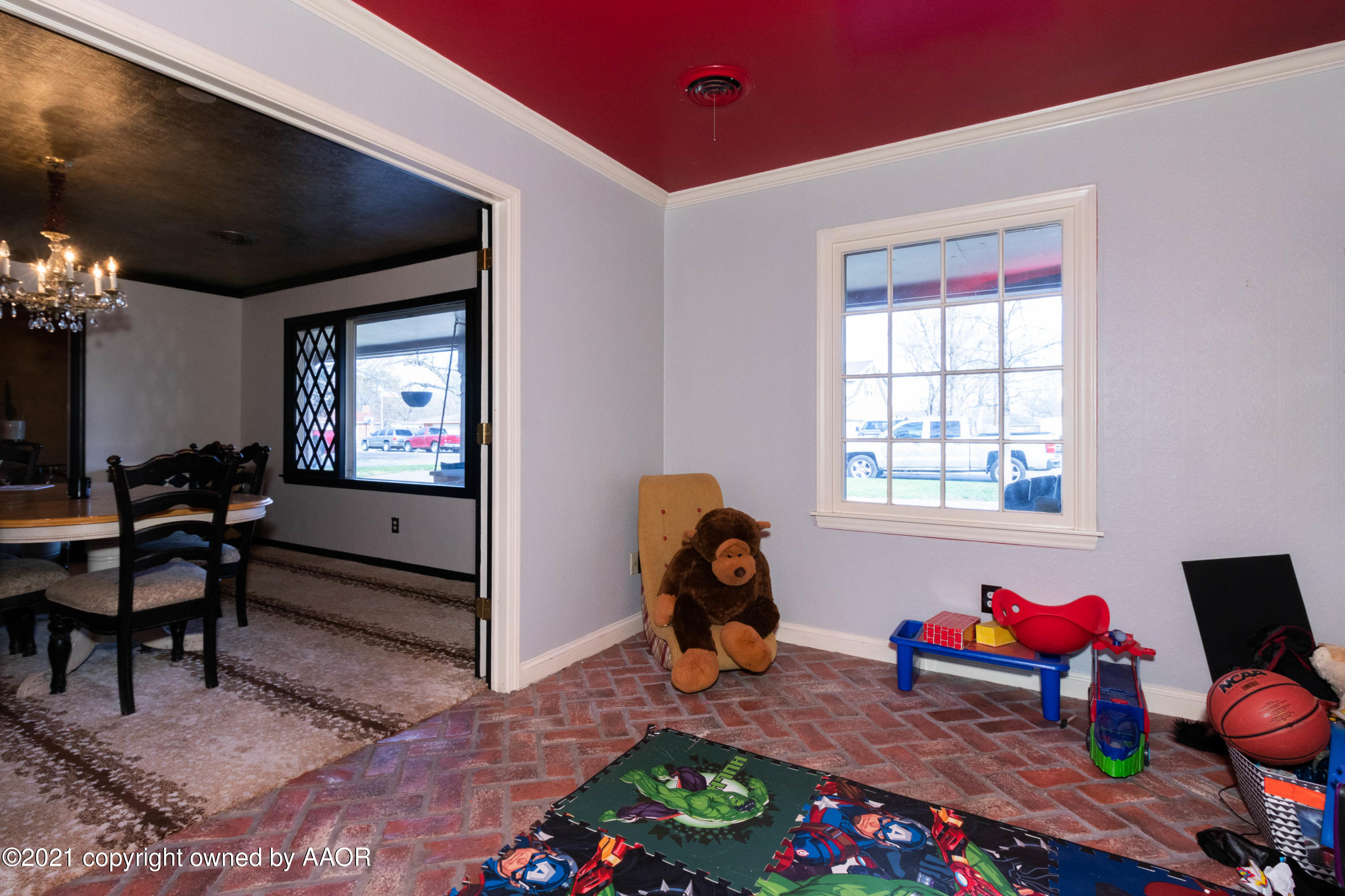 6213 Gainsborough Road Amarillo, TX 79106 - Photo 6 of 41 008