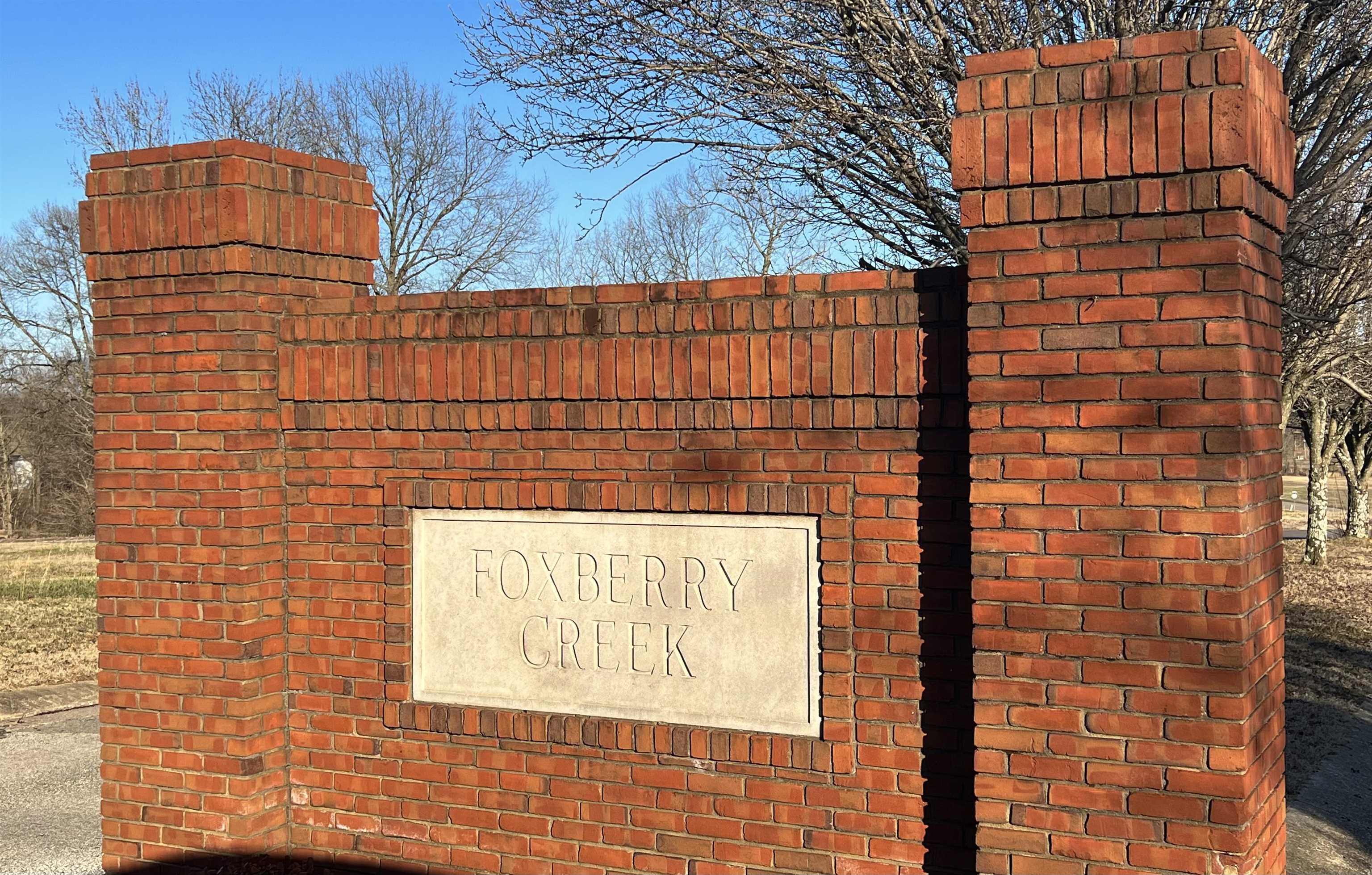 51-52 York Commons Street Ripley, TN 38063 - Photo 4 of 5 a sign on the wall