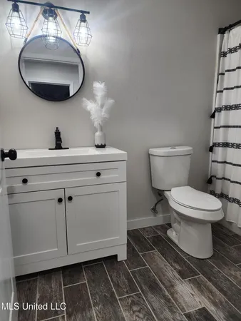 $440,000 | 26 Charlie Daughdrill Road, Carriere, MS 39426