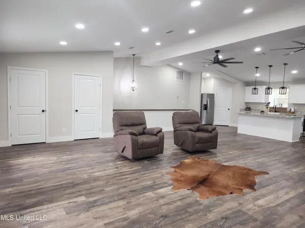 $440,000 | 26 Charlie Daughdrill Road, Carriere, MS 39426