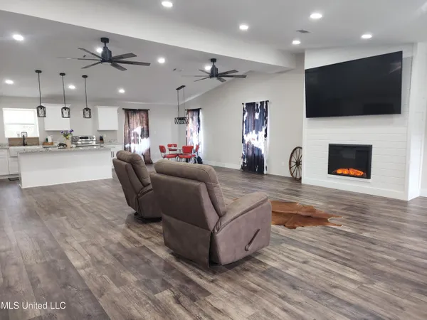 $440,000 | 26 Charlie Daughdrill Road, Carriere, MS 39426