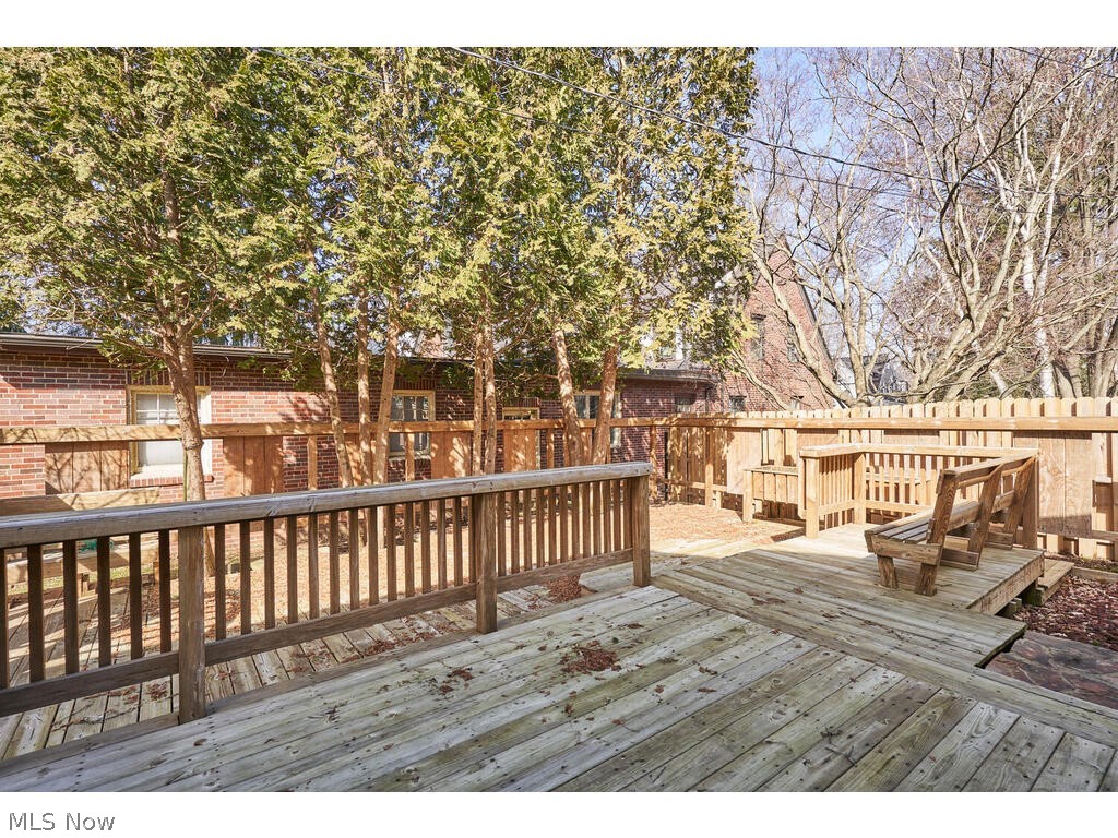 56 Winston Road Akron, OH 44313 - Photo 19 of 27 2 Tiered deck