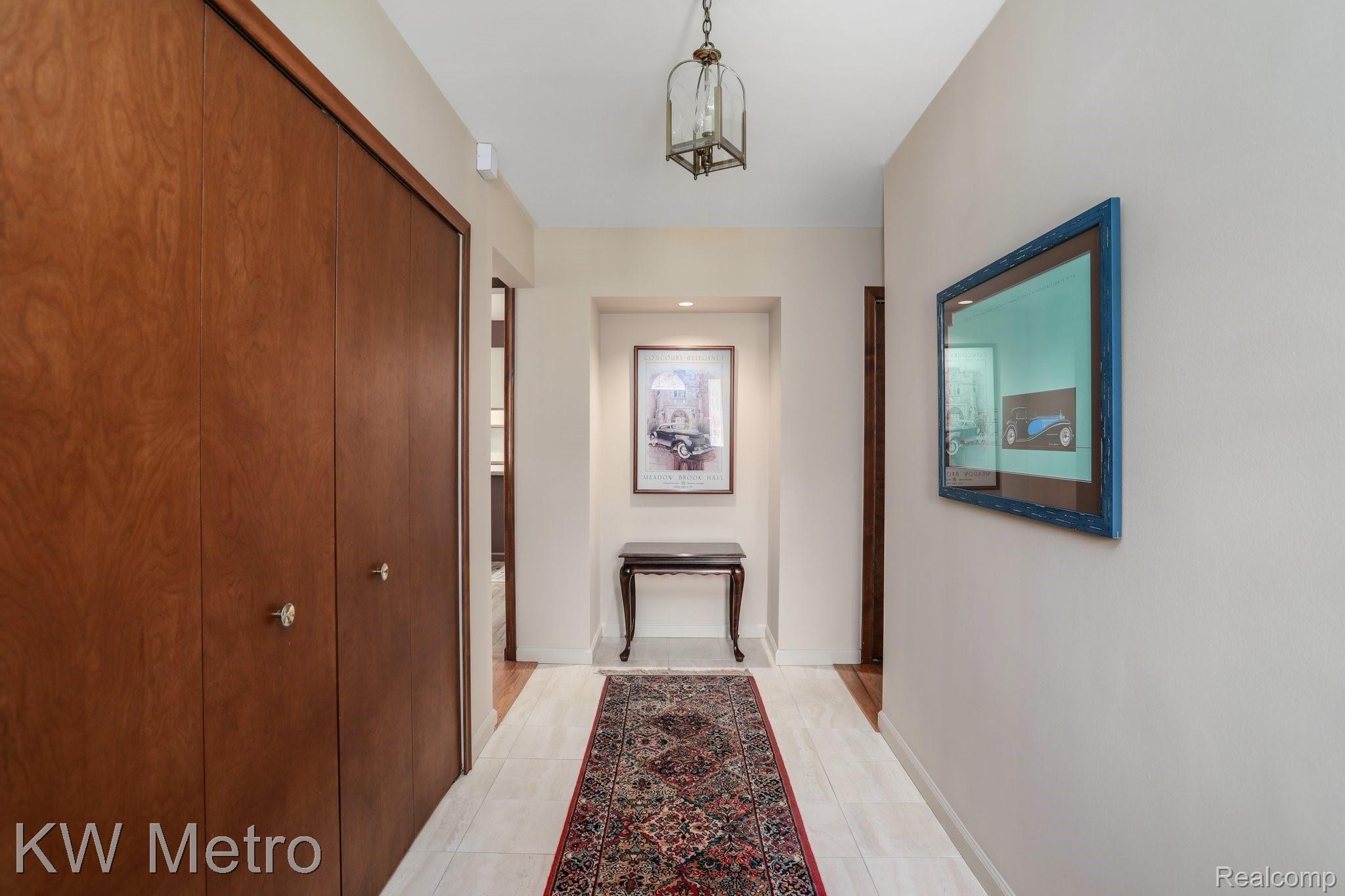 3985 Lincoln Road Bloomfield Hills, MI 48301 - Photo 22 of 46 11-web-or-mls-3985 Lincoln Road Bloomfield Township0005.jpg